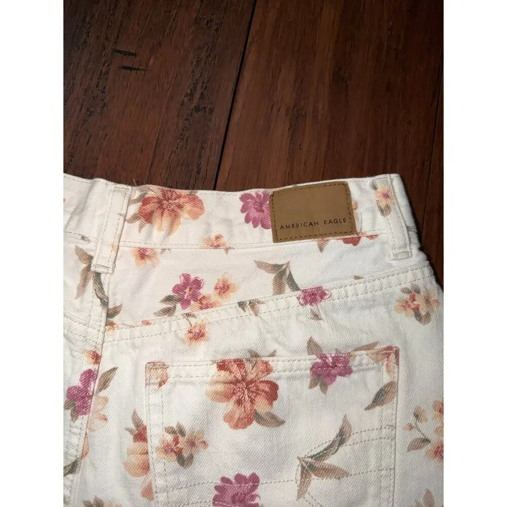 American Eagle High-Rise Floral Denim Mom Shorts 4